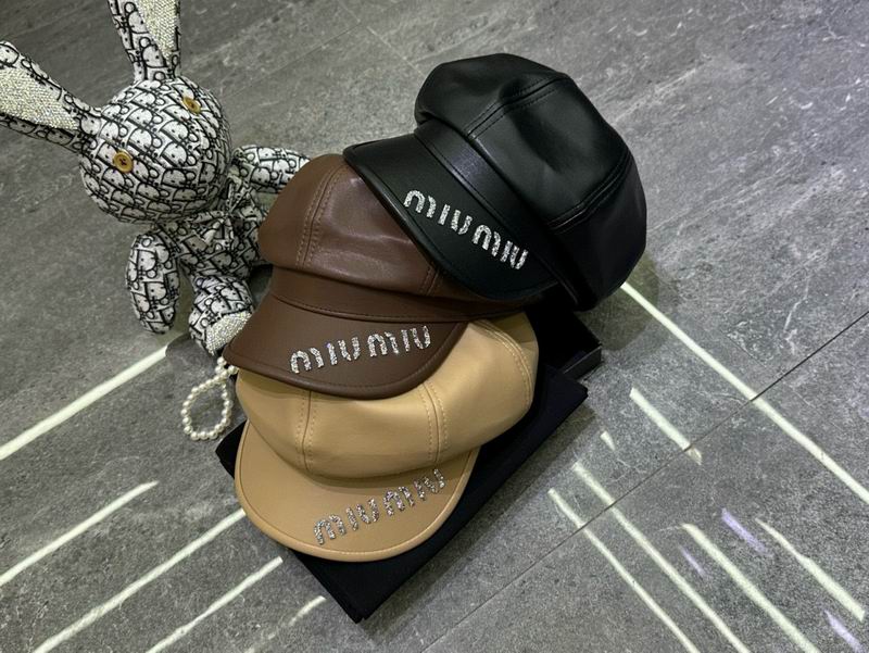 Miumiu Cap dx25
